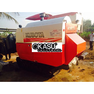 Máy gặt đập liên hợp Kubota DC70 