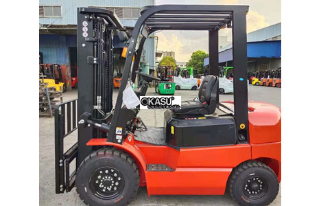 xe nang dau 2.5 tan kusami ksm25t hinh 2