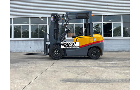 xe nang xang 2 tan, 3 tan, 5 tan kusami hinh 2