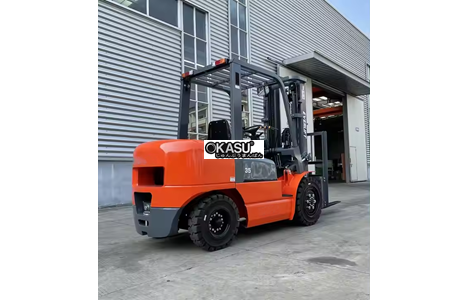 xe nang 3 tan kusami ksm30 hinh 2