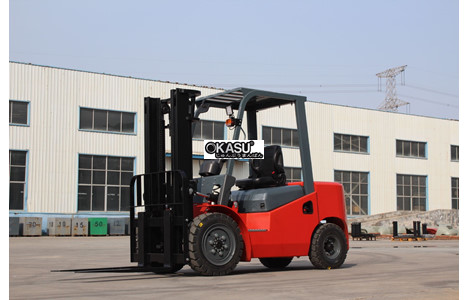 xe nang 2.5 tan, 3 tan, 3.5 tan, 5 tan kusami ksm30a hinh 3