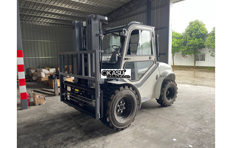 xe nang 2.5 tan- 3.5 tan linh hoat moi dia hinh kusmai ksm-35a hinh 2