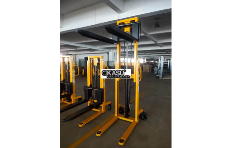 xe nang tay tai trong 500-2000kg kusami ksm-ms10/20 hinh 2