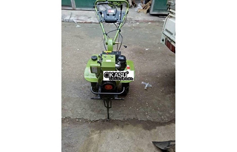 may xoi dat trau vang chay dau co chuyen huong in173 cong suat 5.5hp hinh 2