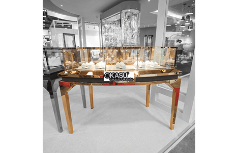 tu trung bay banh hinh vong cung  hinh 2