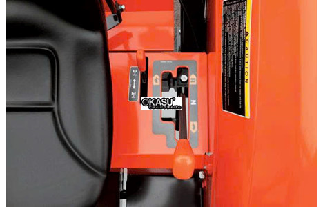 may keo kubota m6040su hinh 4