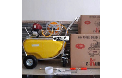 may phun thuoc chay xang 4 thi z-kubota hm-100l hinh 2