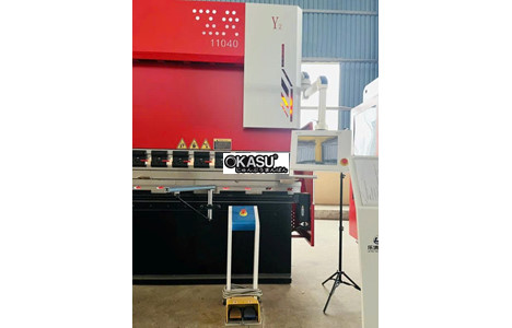 may chan cnc dien thuy luc 110t4000 hinh 3