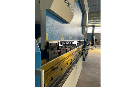 may chan cnc dien thuy luc 110t2500 hinh 3