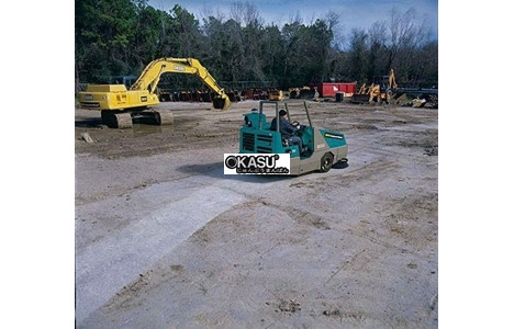 xe quet rac ngoi lai tennant 800 hinh 2