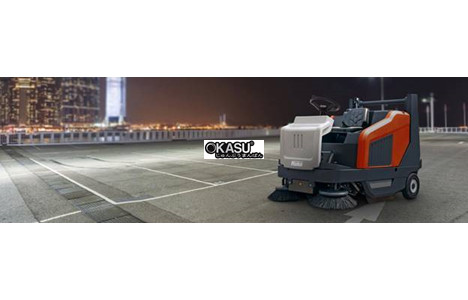 xe quet rac ngoi lai sweepmaster 1500 rh hinh 2