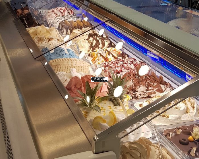 tu trung bay banh kem symrna moi 30 khay  hinh 1