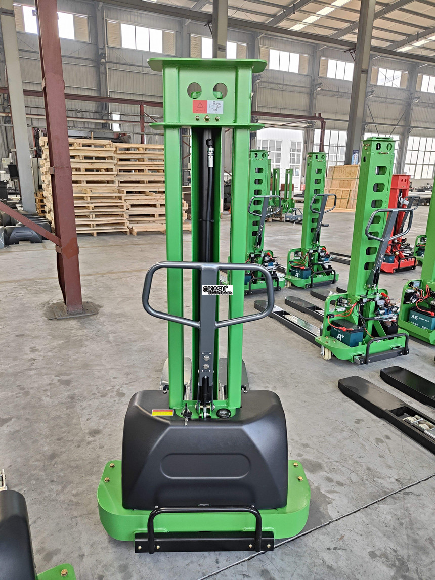 xe nang dien tu leo 100kg, 1300kg, 1500kg kusami  hinh 1
