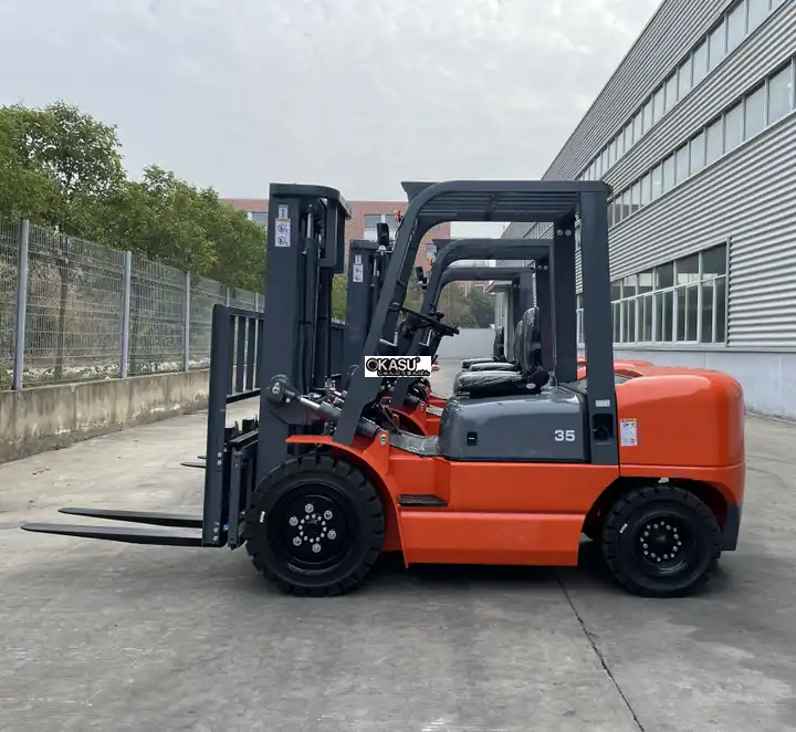 xe nang 3 tan kusami ksm30 hinh 1