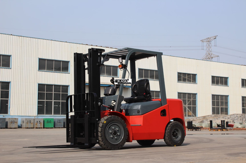 xe nang 2.5 tan, 3 tan, 3.5 tan, 5 tan kusami ksm30a hinh 1