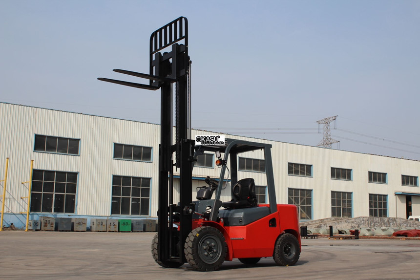 xe nang 2.5 tan, 3 tan, 3.5 tan, 5 tan kusami ksm30a hinh 0