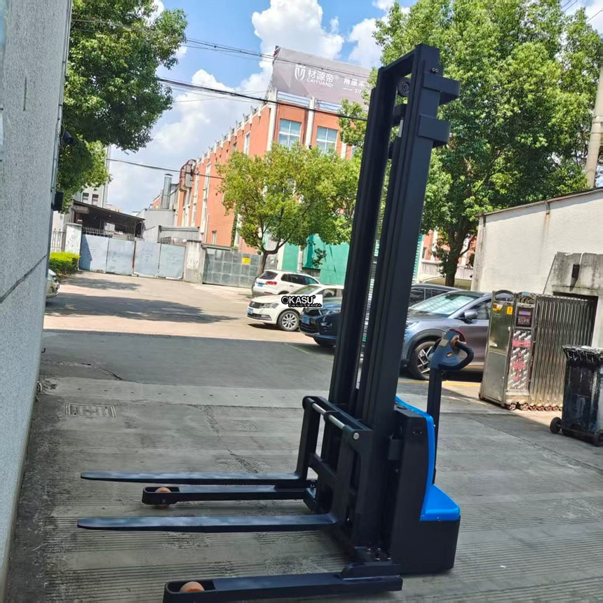 xe nang dien pallet 1.5 tan - 2 tan co triple mast kusami ksm-20e hinh 1