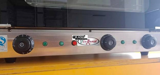 lo nuong doi luu dien 4 tang co chuc nang phun suong kolner eb-4a hinh 3