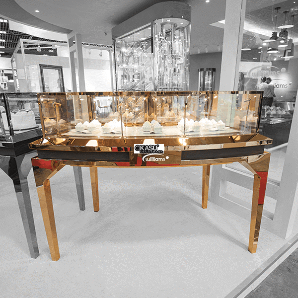 tu trung bay banh hinh vong cung  hinh 0