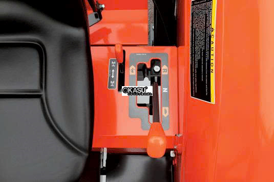 may keo kubota m6040su hinh 2