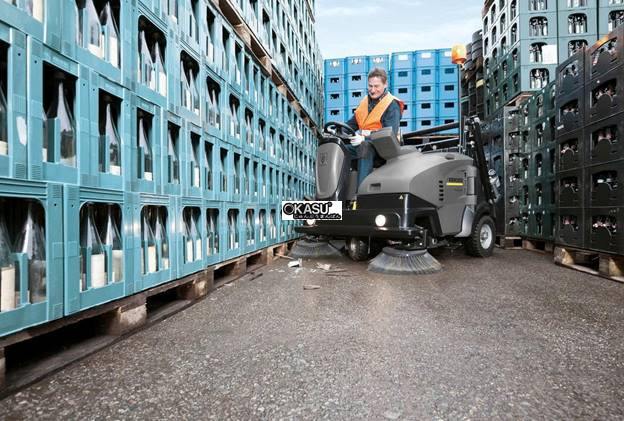 xe quet hut ngoi lai karcher karcher km 125/130 r g+kssb hinh 0