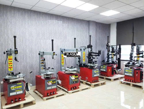 may ra vao lop tecom tc-828 – chinh hang hinh 0