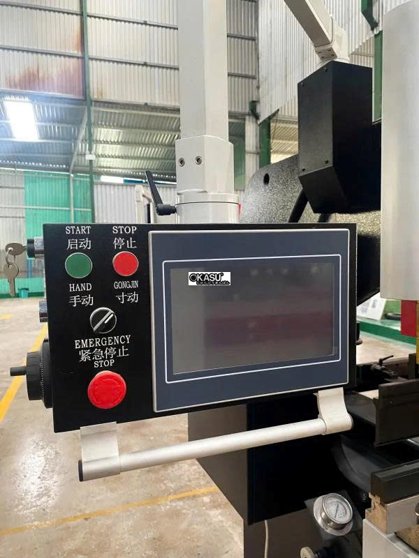 may chan cnc truc duoi len 50t1600 hinh 3