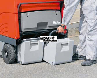 xe quet rac ngoi lai sweepmaster 980 r/rh hinh 3